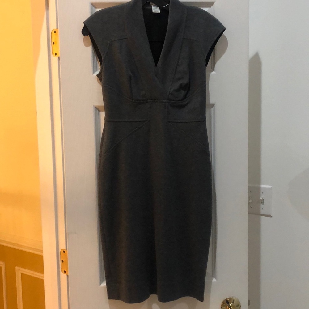 Cache cap sleeve gray dress